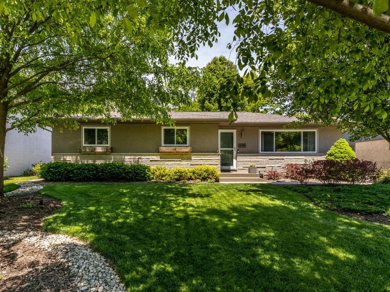 2832 Alder Vista Drive, Columbus, OH 43231 Photo 3