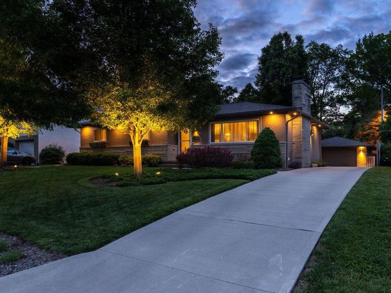 2832 Alder Vista Drive, Columbus, OH 43231 Photo 5