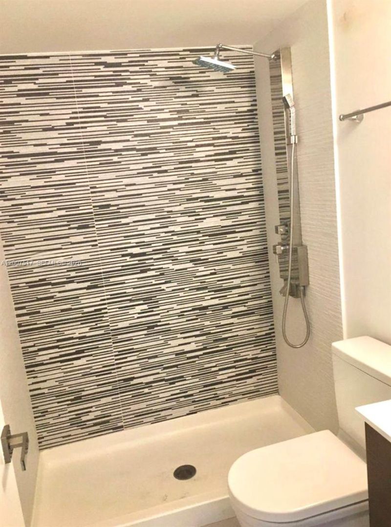 740 Meridian Ave , Unit 17, Miami Beach, FL 33139 Photo