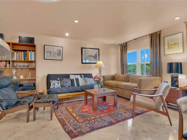 200 Diplomat Pkwy , Unit 336, Hallandale Beach, FL 33009