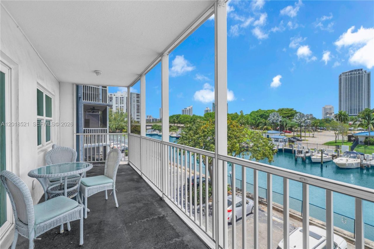 200 Diplomat Pkwy , Unit 336, Hallandale Beach, FL 33009 Photo