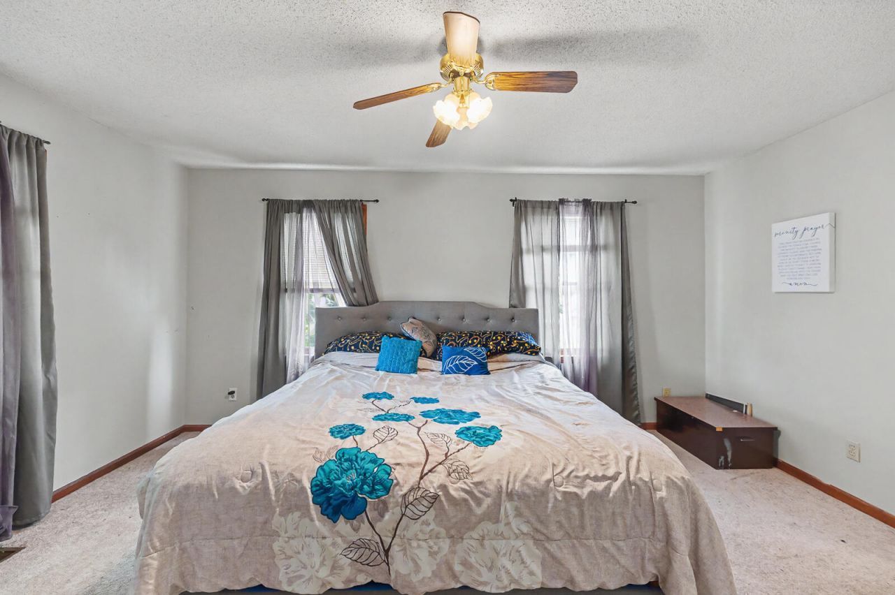 571 Hodges Drive Photo 16
