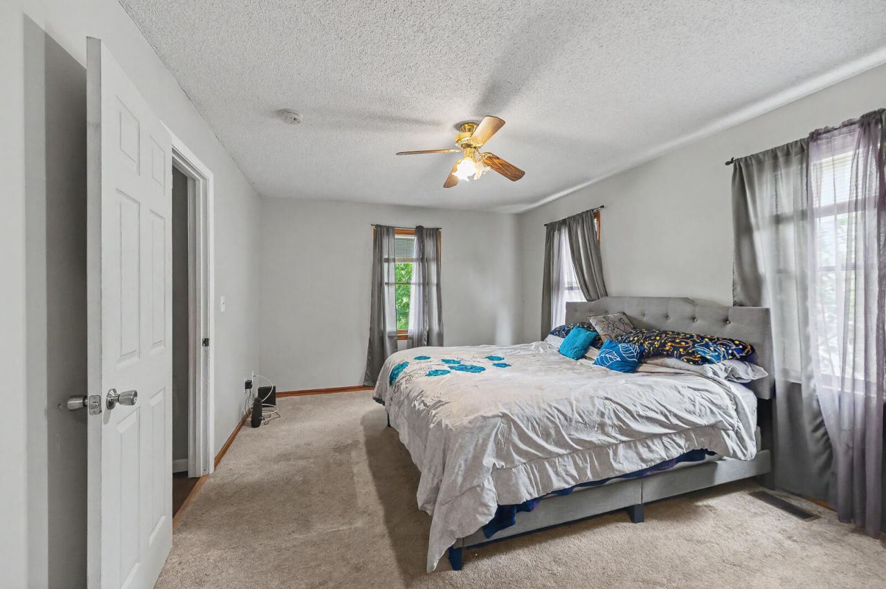 571 Hodges Drive Photo 17