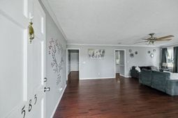 571 Hodges Drive photo 4