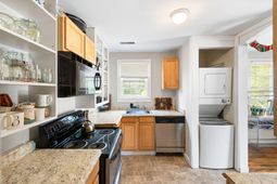210 Line Street photo 4