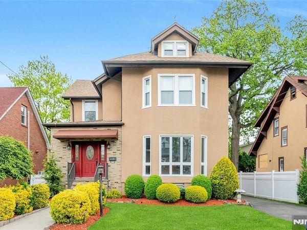 1130 Edgewood Lane, FORT LEE, NJ 07024