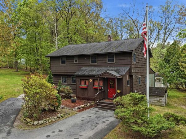 9 Lamb Road, Nashua, NH 03062