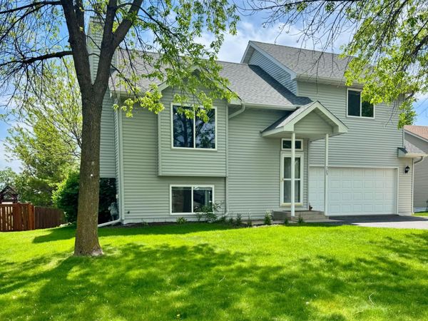 723 Florida Street SW, Lonsdale, MN 55046