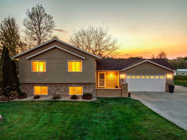 5916 Galaxy Road, Saint Augusta, MN 56301