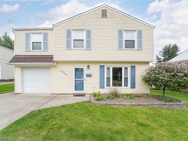 5368 Strawberry Lane , Willoughby, OH 44094