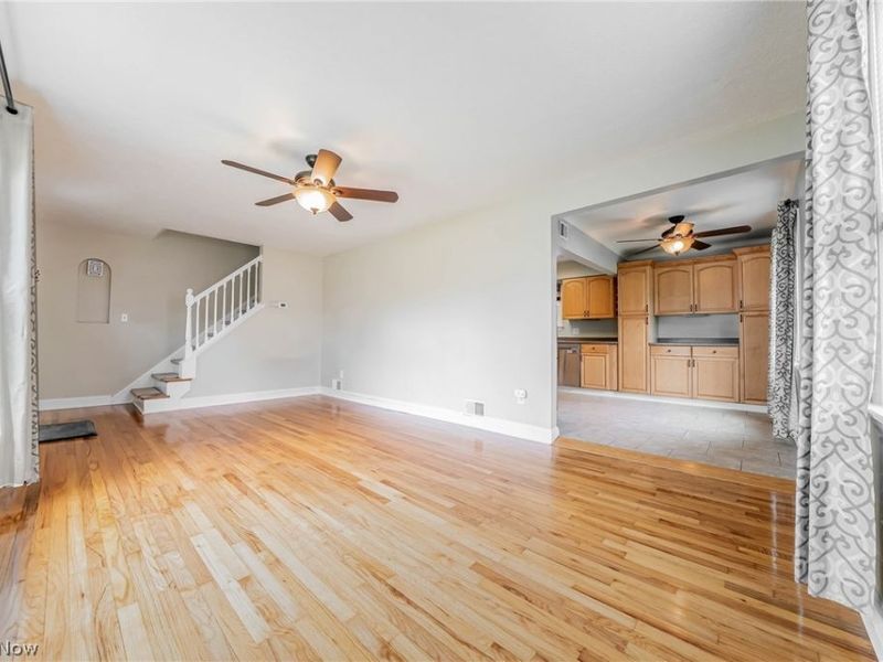 5368 Strawberry Lane, Willoughby, OH 44094 Photo 8