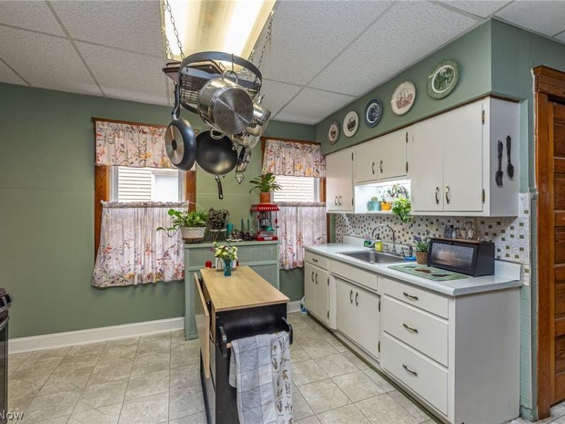 3858 W 16th Street , Cleveland, OH 44109 Photo 3