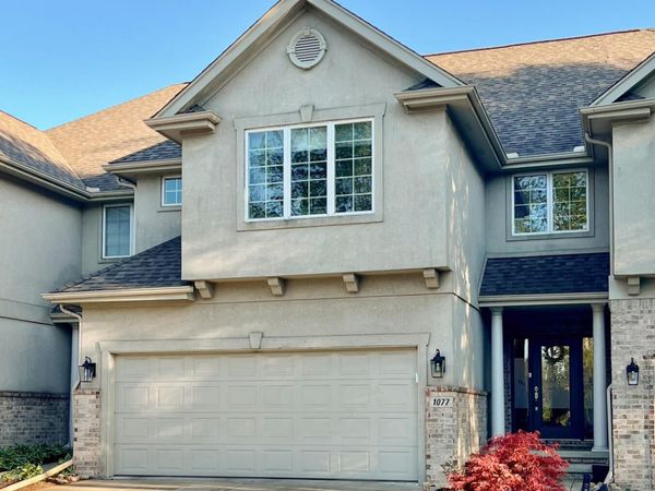 1077 Mission Hills Court , Chesterton, IN 46304