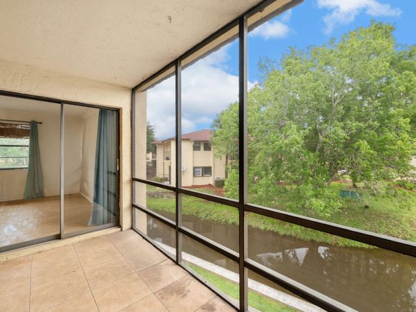 2050 Oleander Boulevard, Unit 2-206, Fort Pierce, FL 34950