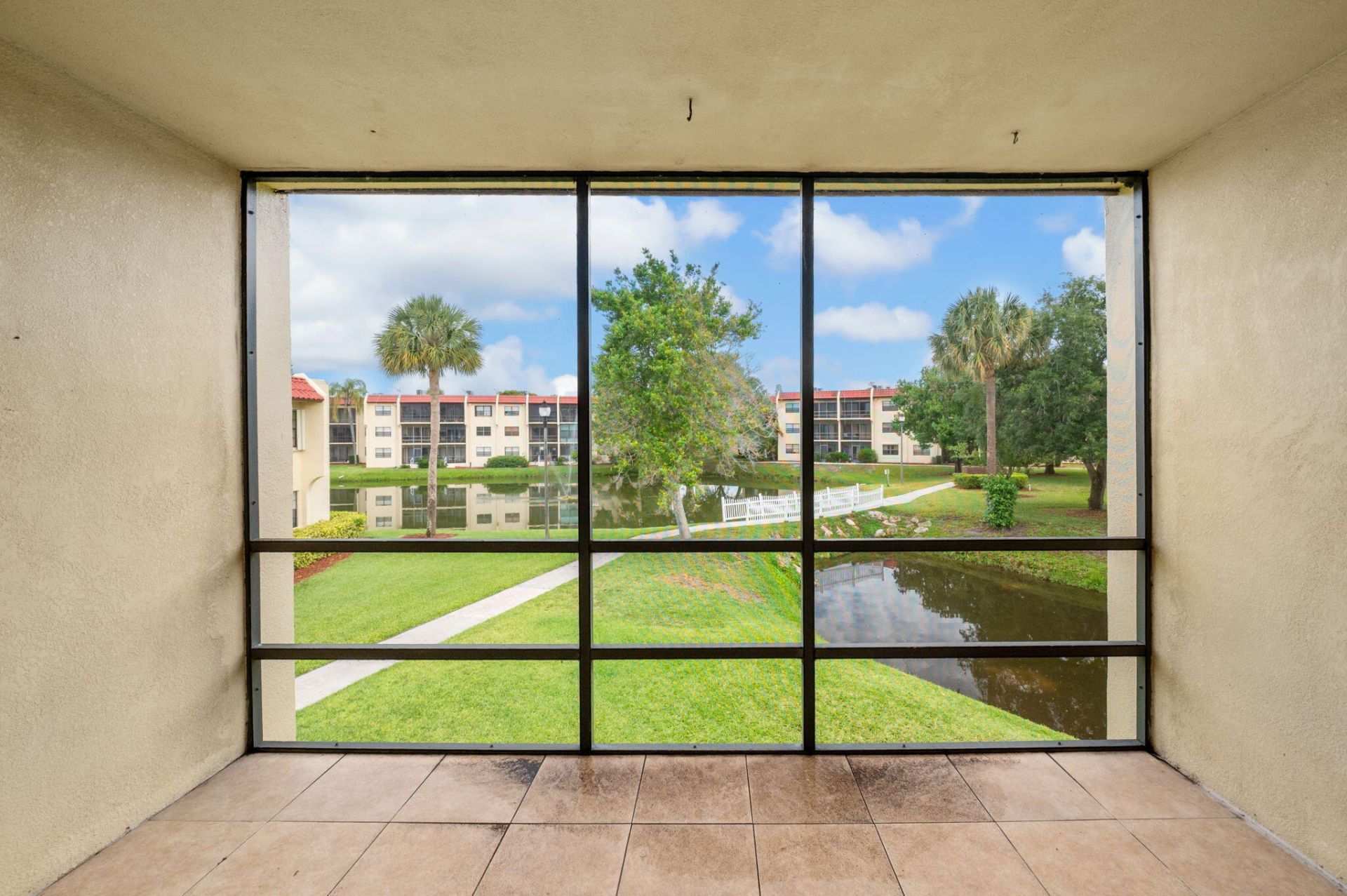 2050 Oleander Boulevard, Unit 2-206, Fort Pierce, FL 34950 Photo