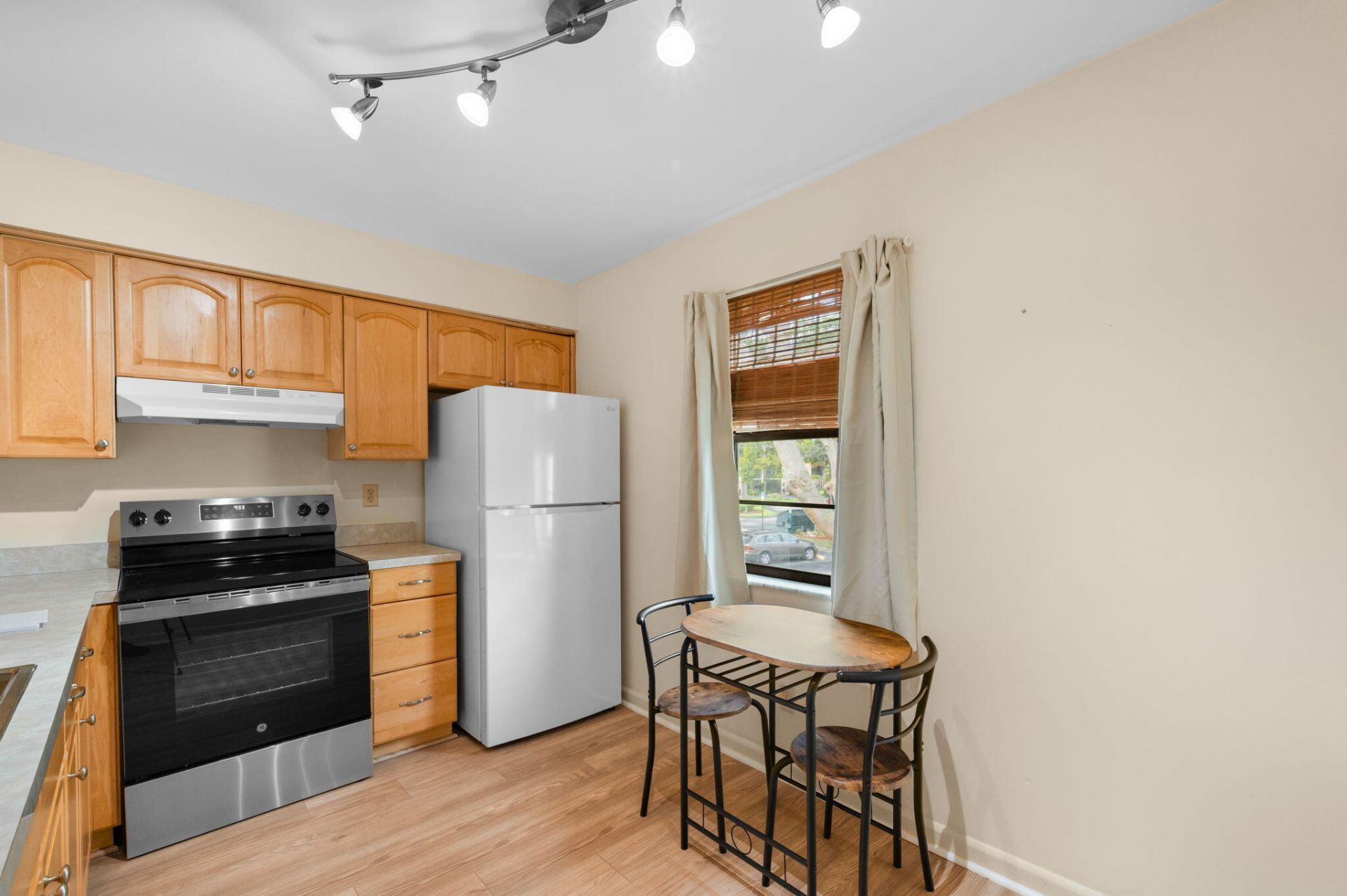 2050 Oleander Boulevard, Unit 2-206, Fort Pierce, FL 34950 Photo