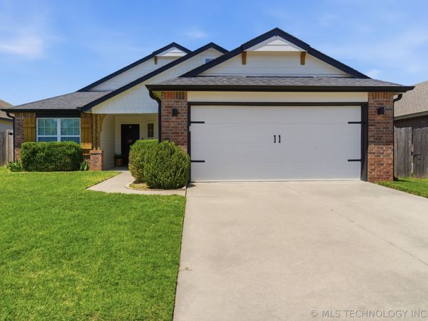 4017 W 103rd Court, Jenks, OK 74037