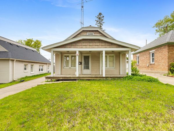 515 S 94th Pl, Milwaukee, WI 53214