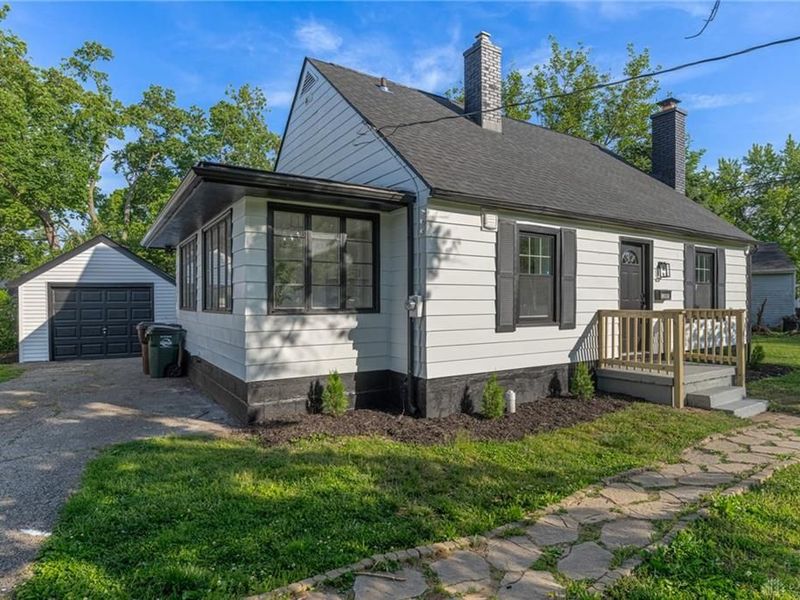 1205 Ellen Drive, Middletown, OH 45042 Photo 2