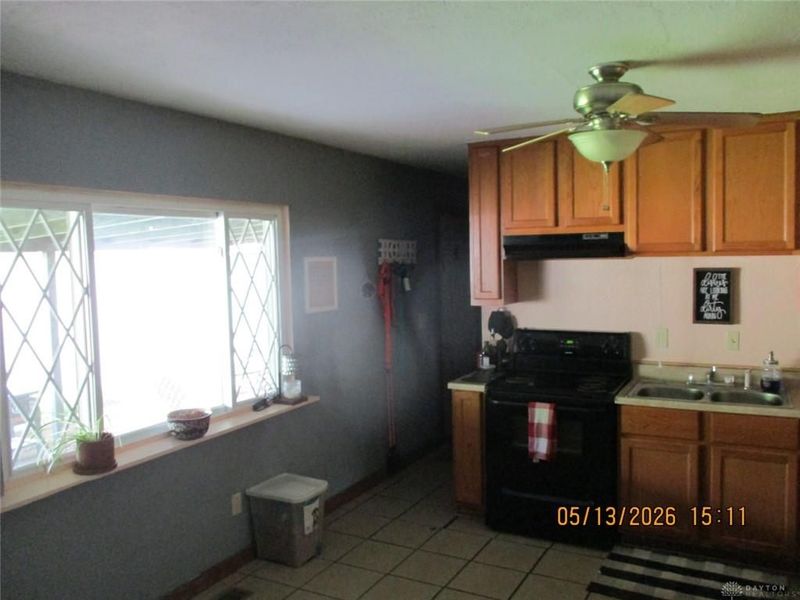 810 Bayberry Drive, New Carlisle, OH 45344 Photo 5