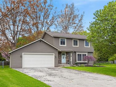65 Olde Tavern Circle, Rochester, NY 14612