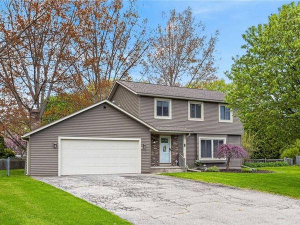 65 Olde Tavern Circle, Rochester, NY 14612
