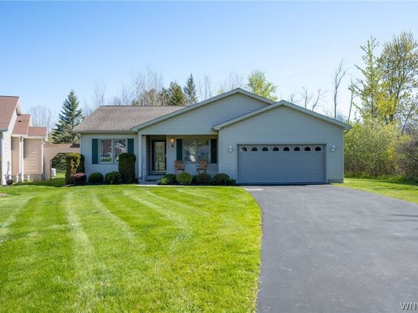 9 Alexander Parkway, North Tonawanda, NY 14120