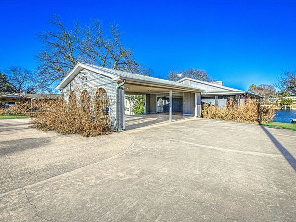 208 Riverside DR , Kingsland, TX 78639