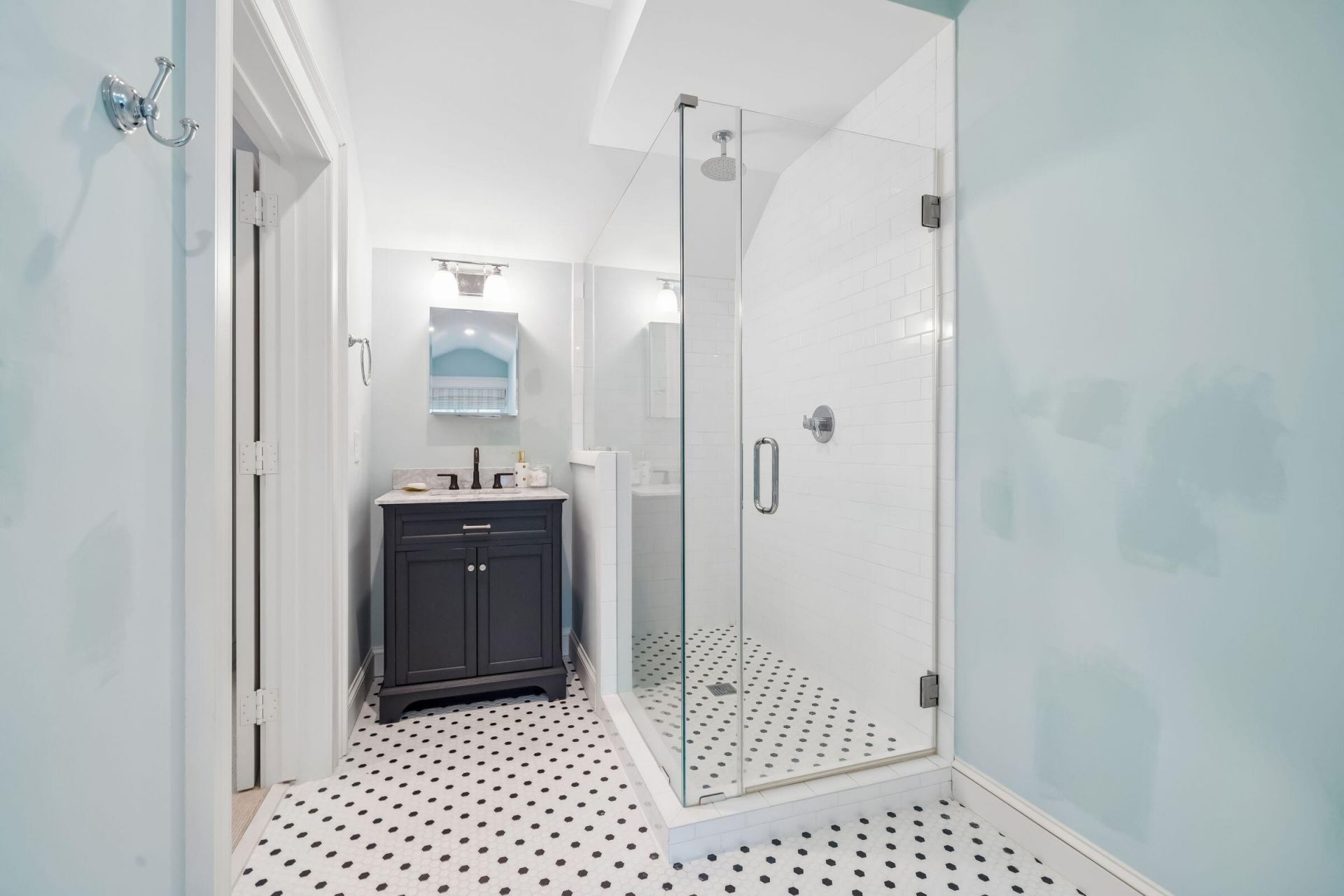 7 Guerard Road Photo 28
