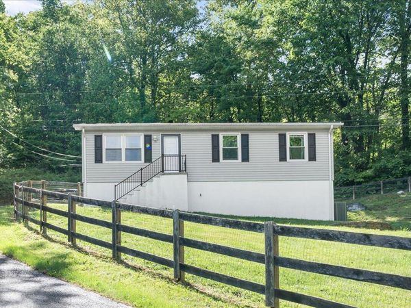 10660 Catawba RD, Troutville, VA 24175