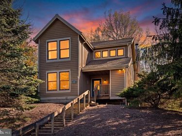 151 PINE COURT, TANNERSVILLE, PA 18372
