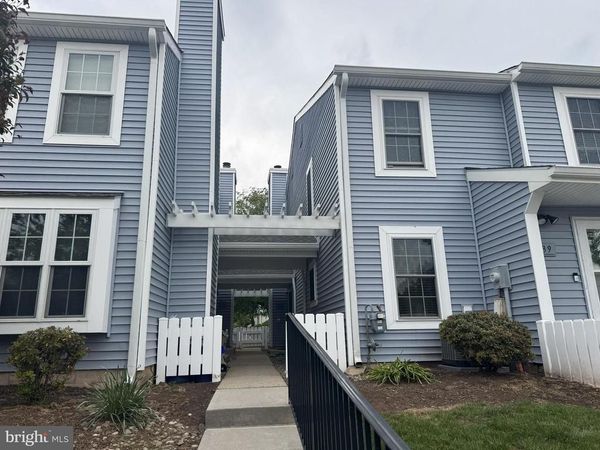 35 ALMOND DRIVE, SOMERSET, NJ 08873
