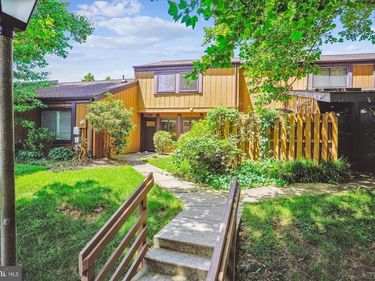9082 ARLINGTON BOULEVARD , FAIRFAX, VA 22031