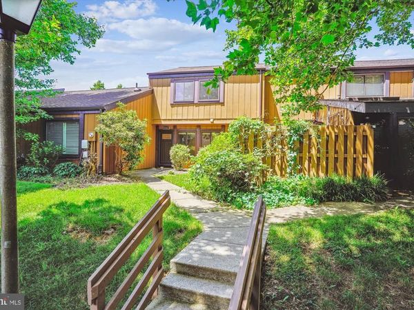 9082 ARLINGTON BOULEVARD, FAIRFAX, VA 22031