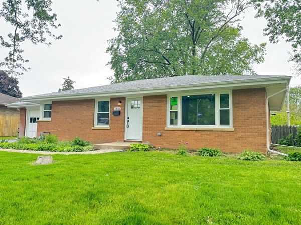 1823 Alma Drive , Crest Hill, IL 60403