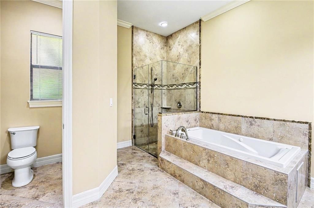 672 Fairway Ter, Naples, FL 34103 Photo