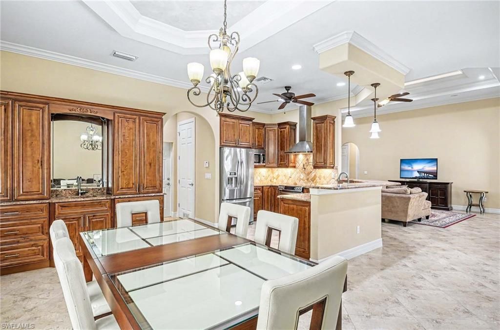 672 Fairway Ter, Naples, FL 34103 Photo