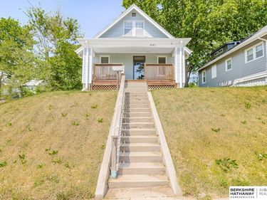 4640 Larimore Avenue, Omaha, NE 68104