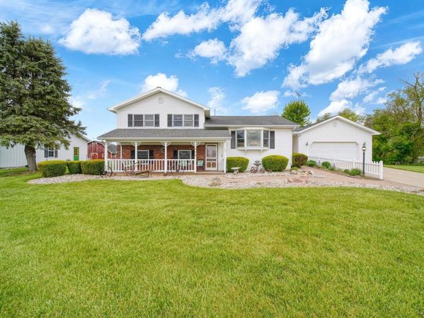 1474 N Raisin Center, Adrian, MI 49221