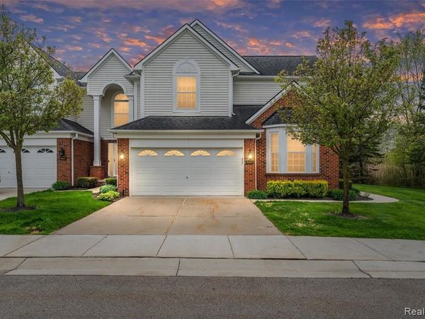 29451 Weston Drive, Novi, MI 48377