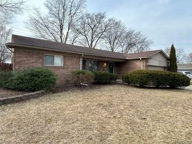 4117 MARYWOOD Drive, Troy, MI 48085