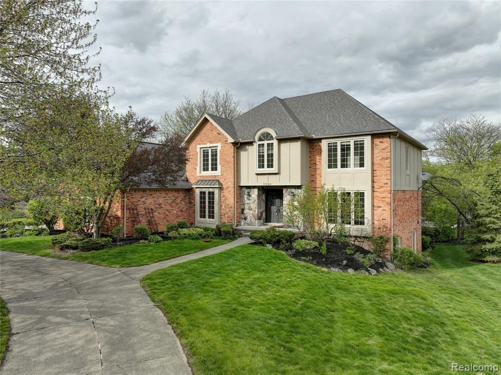 3066 Woodcreek Way, Bloomfield Hills, MI 48304 Main Photo
