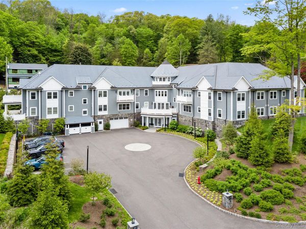 585 Main Street , Unit 2F, Armonk, NY 10504