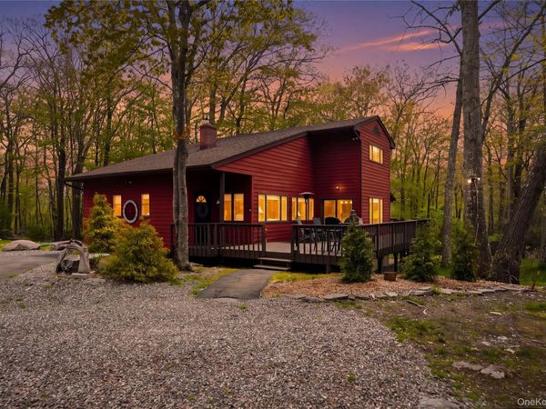 8 Division Road, Wurtsboro, NY 12790