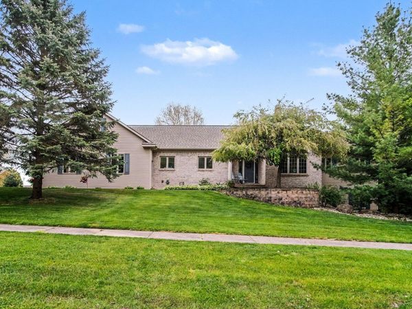 8833 Conifer Ridge Drive SW, Byron Center, MI 49315