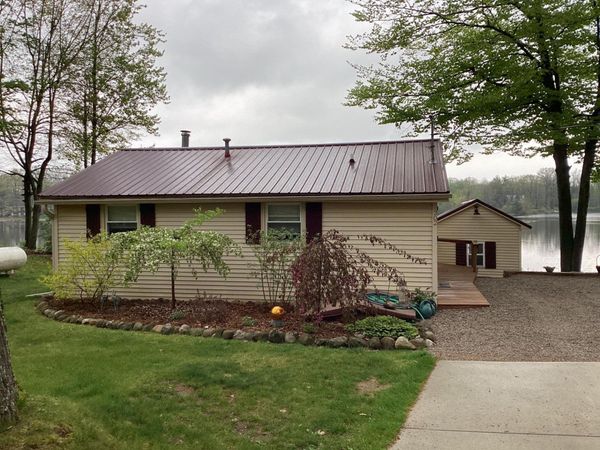 304 Eastland Drive, Leroy, MI 49655