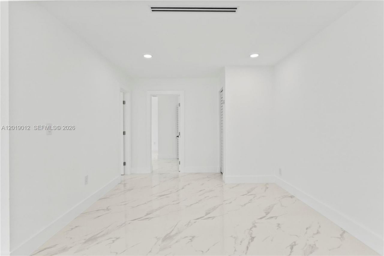 12035 SW 214th Ter, Miami, FL 33177 Photo