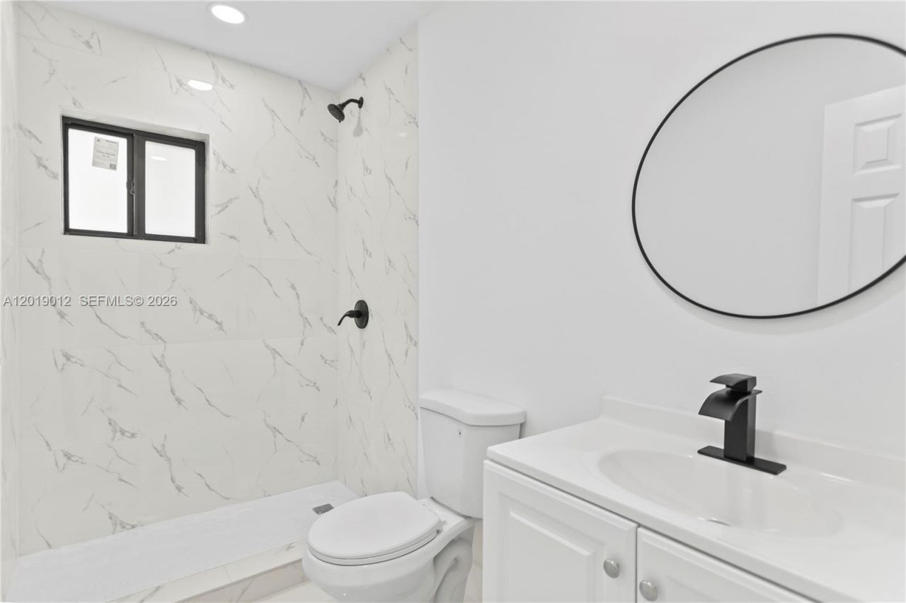 12035 SW 214th Ter, Miami, FL 33177 Photo