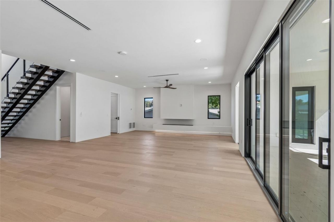206 S Treasure Drive, Tampa, FL 33609 Photo