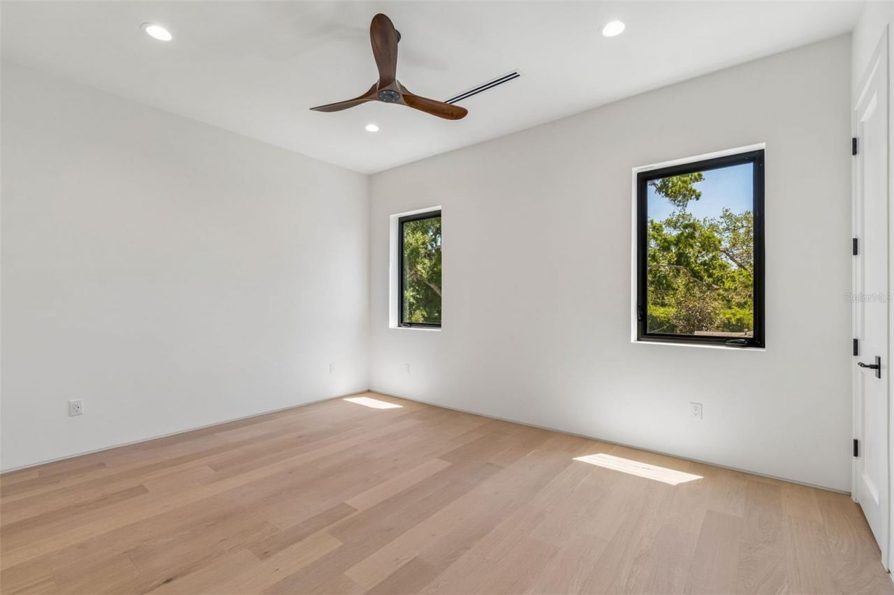 206 S Treasure Drive, Tampa, FL 33609 Photo